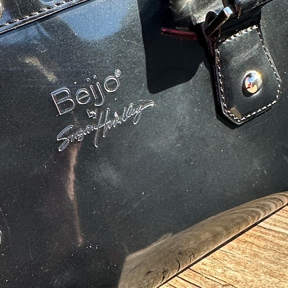 Beijo Glossy Black Satchel - Picture 2 of 9
